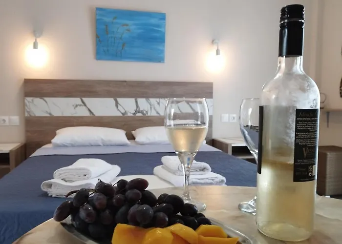 La Mer Rooms Peraia