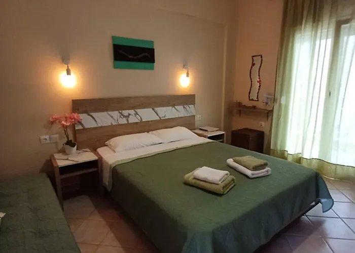 La Mer Rooms Peraia