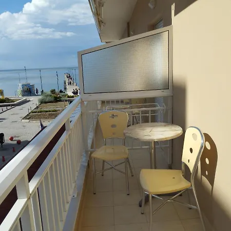 La Mer Rooms Peraia Exterior photo